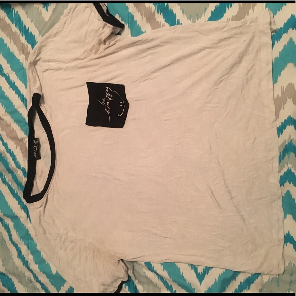 says size Large fits like Small.